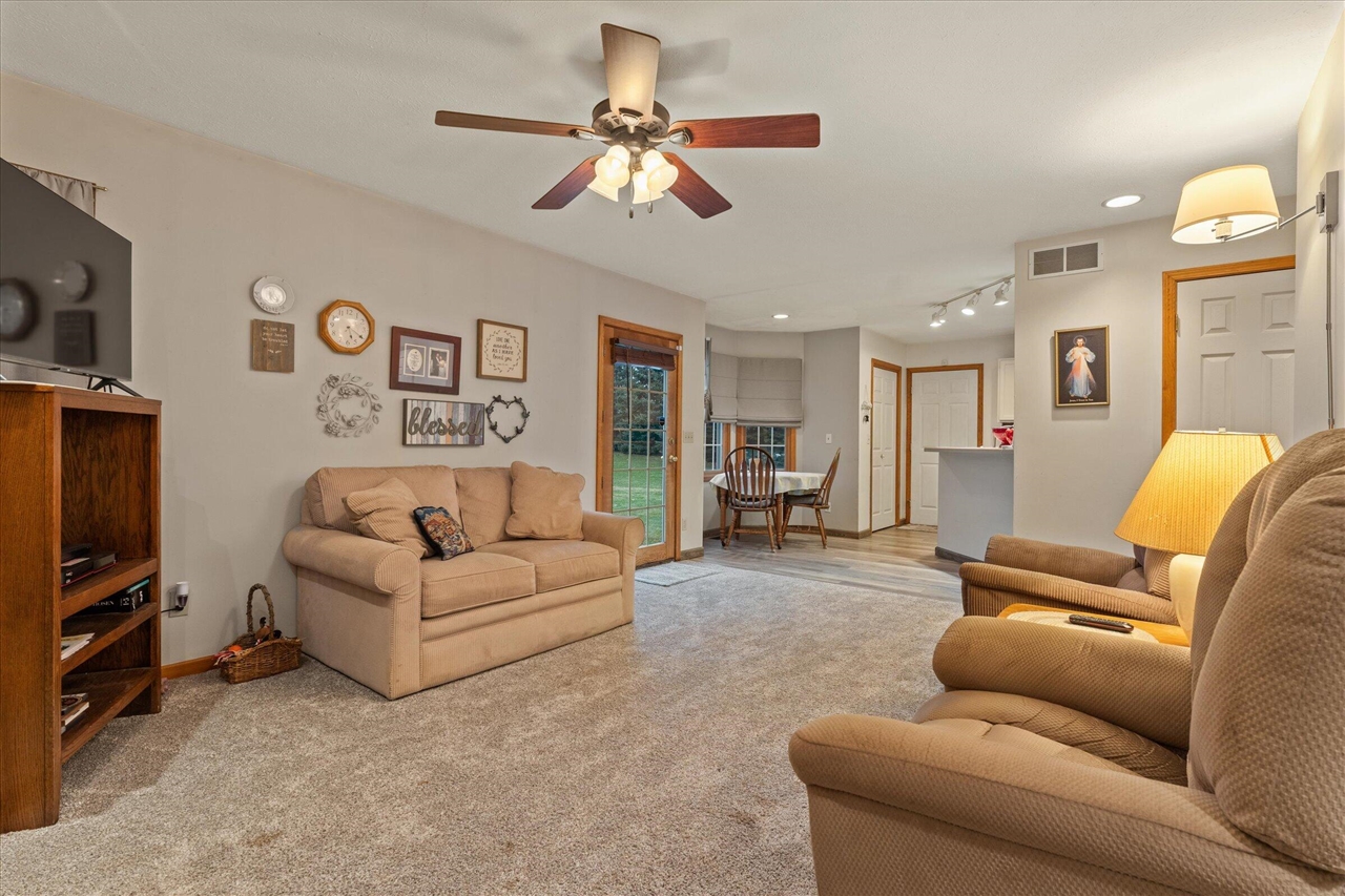 Buchanan, MI, 49107-8320