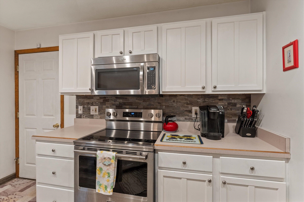 Buchanan, MI, 49107-8320