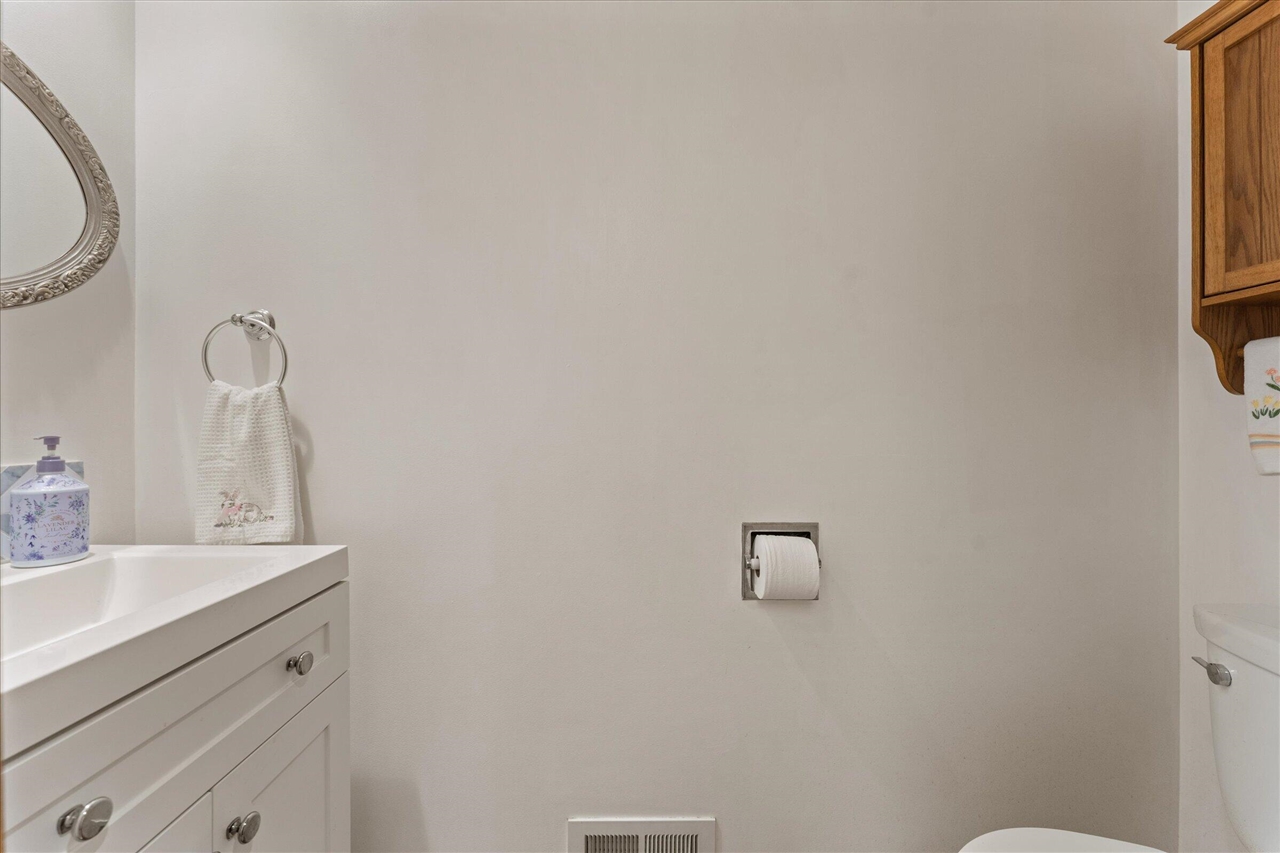 Buchanan, MI, 49107-8320