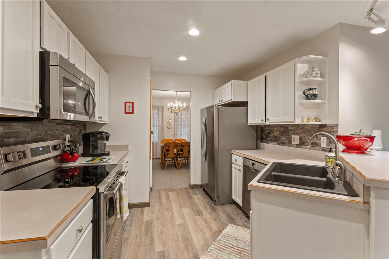 Buchanan, MI, 49107-8320