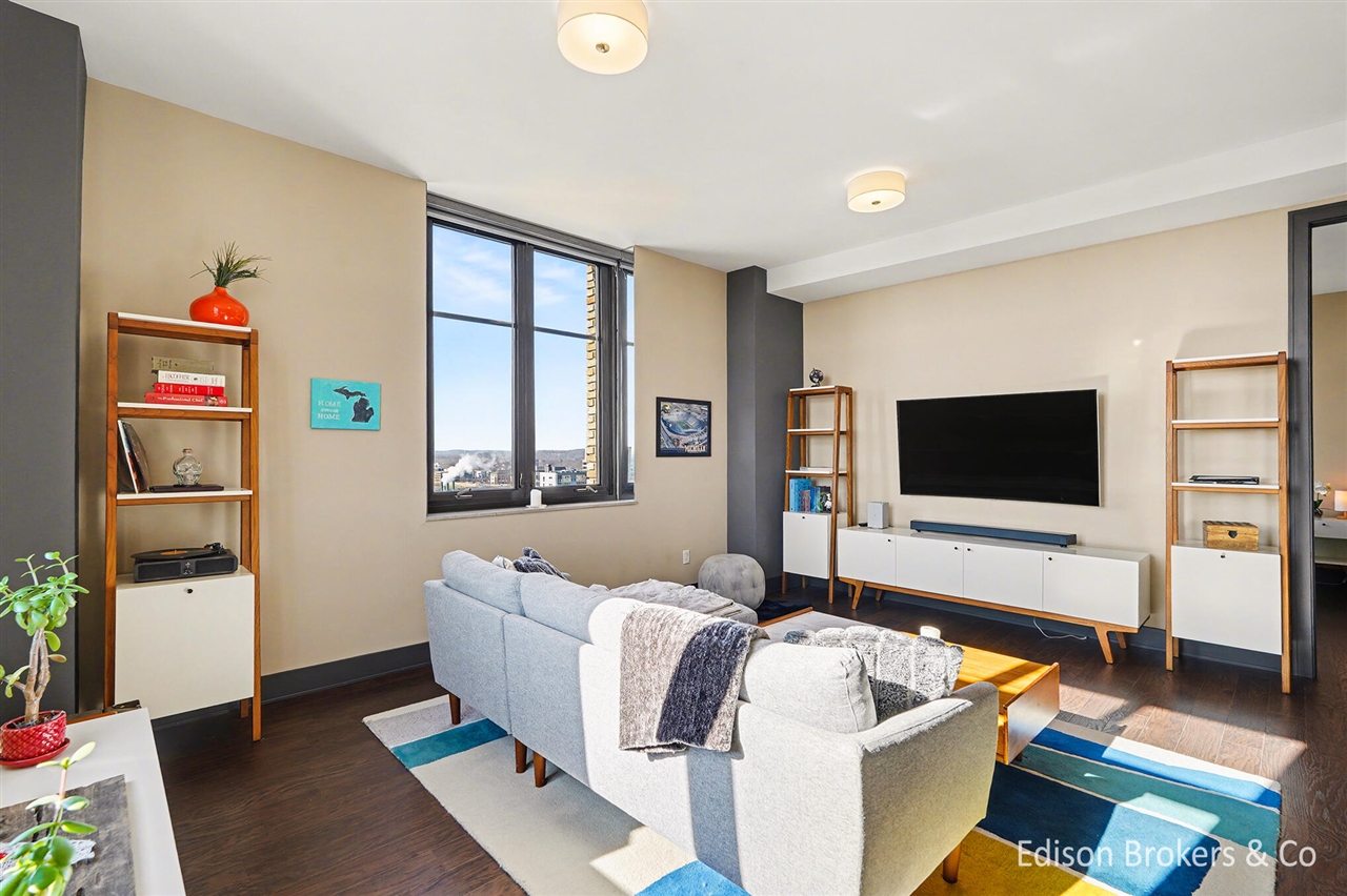  UNIT 11A, Grand Rapids, MI, 49503