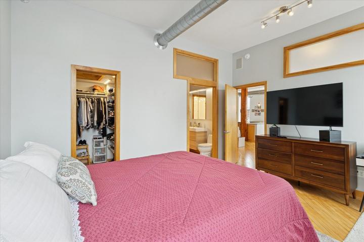 222 N Kalamazoo Mall UNIT&nbsp;200, Kalamazoo, MI, 49007-3886