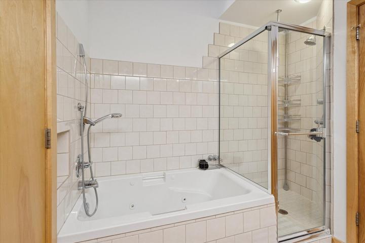 222 N Kalamazoo Mall UNIT&nbsp;200, Kalamazoo, MI, 49007-3886