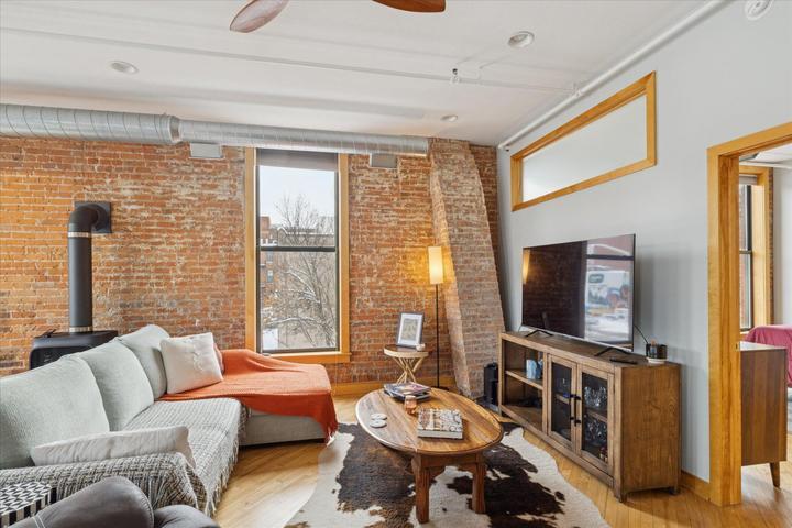 222 N Kalamazoo Mall UNIT&nbsp;200, Kalamazoo, MI, 49007-3886