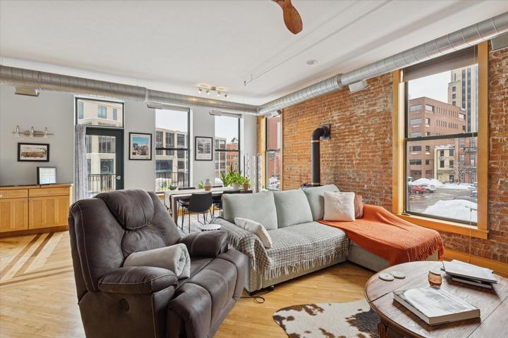 222 N Kalamazoo Mall UNIT&nbsp;200, Kalamazoo, MI, 49007-3886