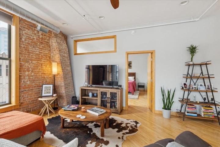 222 N Kalamazoo Mall UNIT&nbsp;200, Kalamazoo, MI, 49007-3886