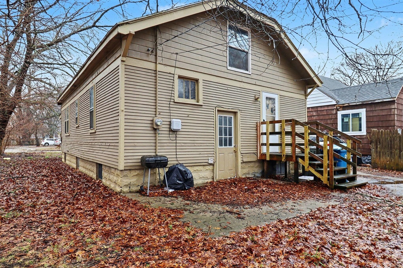 570 E Dale Avenue, Muskegon, MI, 49442-5720