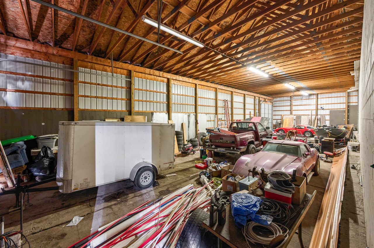 18470 195th Avenue, Big Rapids, MI, 49307-9350