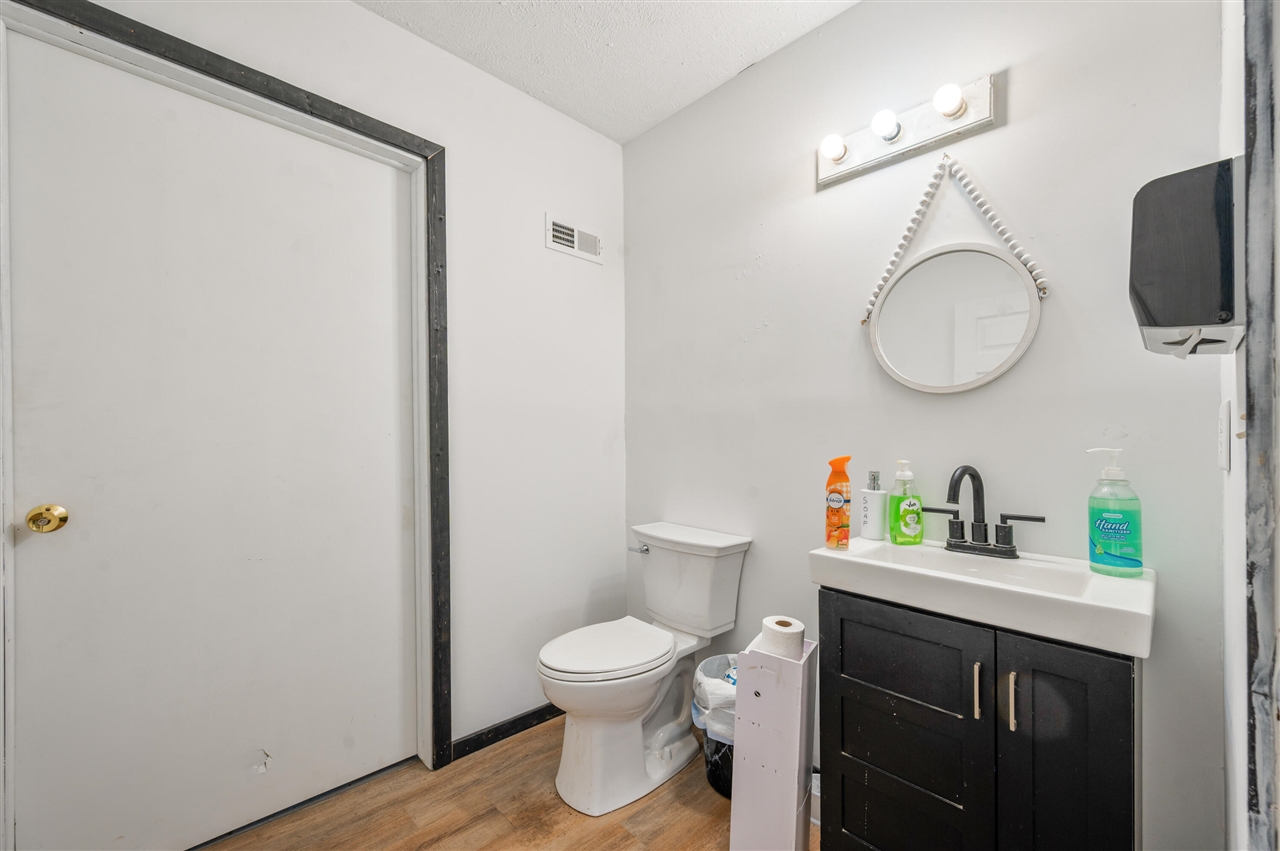 18470 195th Avenue, Big Rapids, MI, 49307-9350