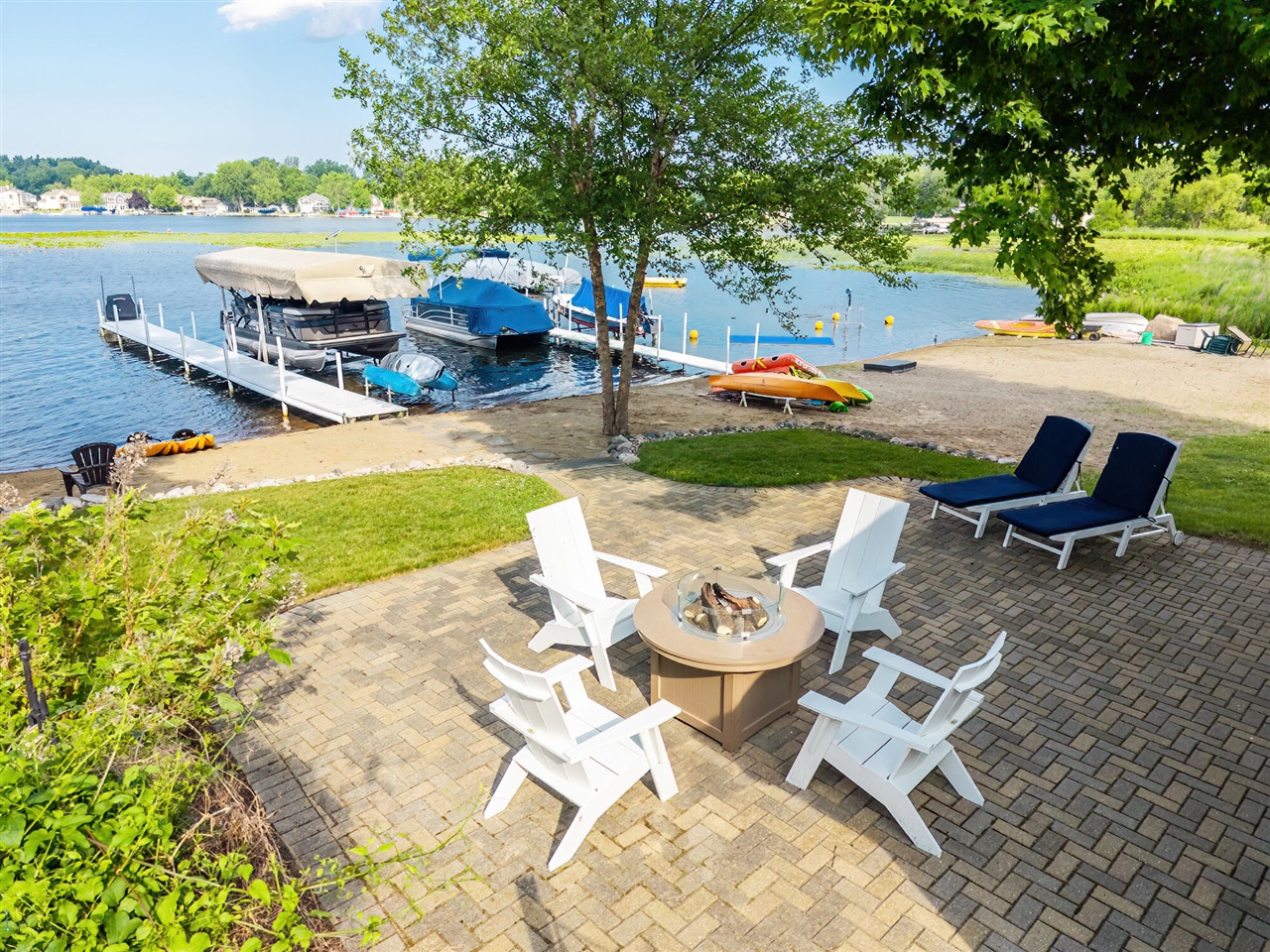 9931 White Tail Drive, Saline, MI, 48176