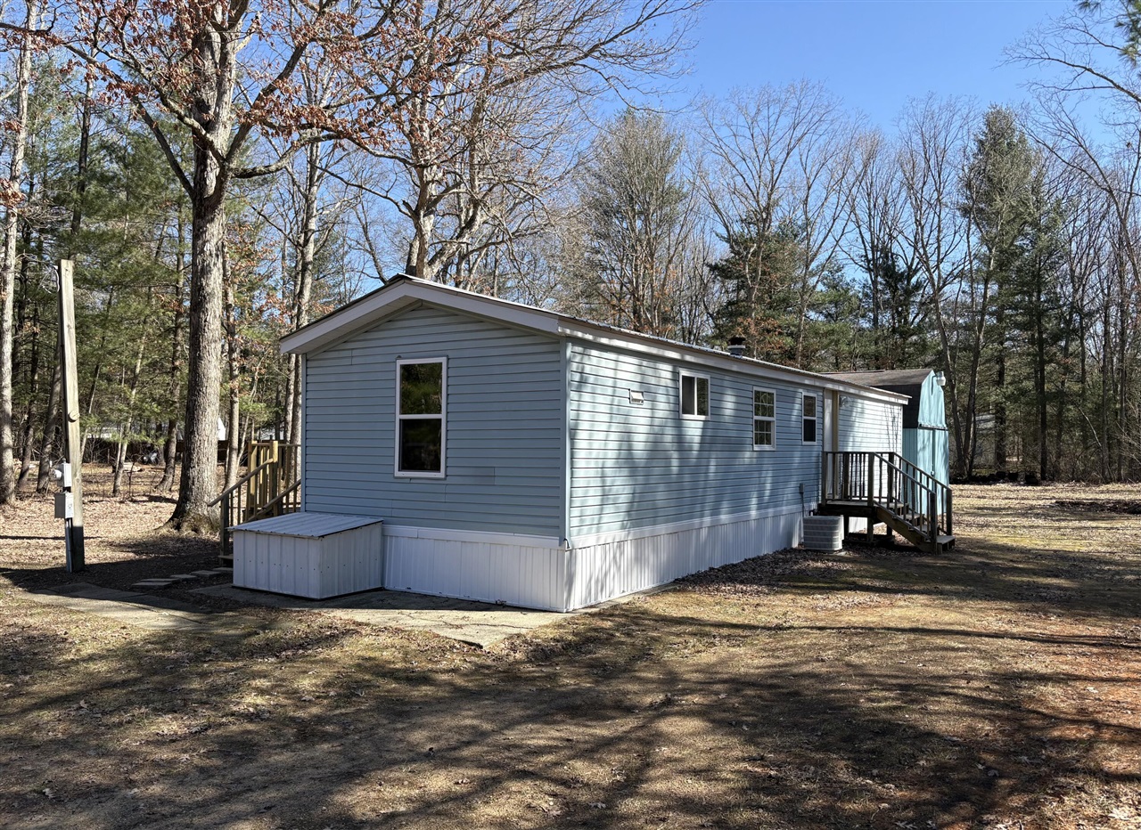 Homes for sale in Allegan, MI | 1759 Grant Dr, Allegan, MI 49010 | MLS# 70518340