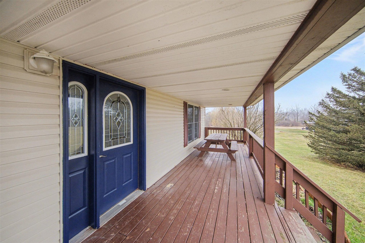 Homes for sale in Munith, MI | 10487 Territorial Rd, Munith, MI 49259 | MLS# 70518341