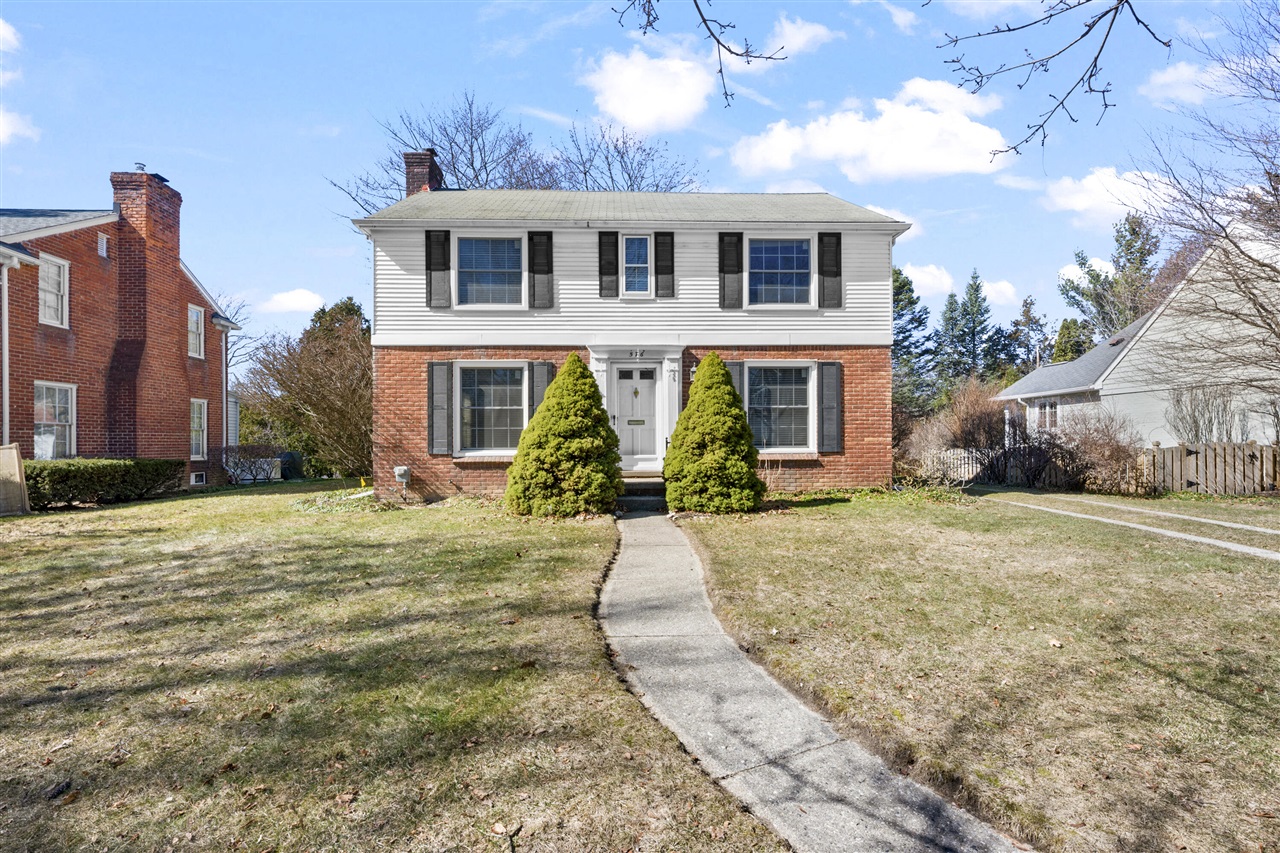 Homes for sale in Birmingham, MI | 576 Golfview Blvd, Birmingham, MI 48009 | MLS# 70518350