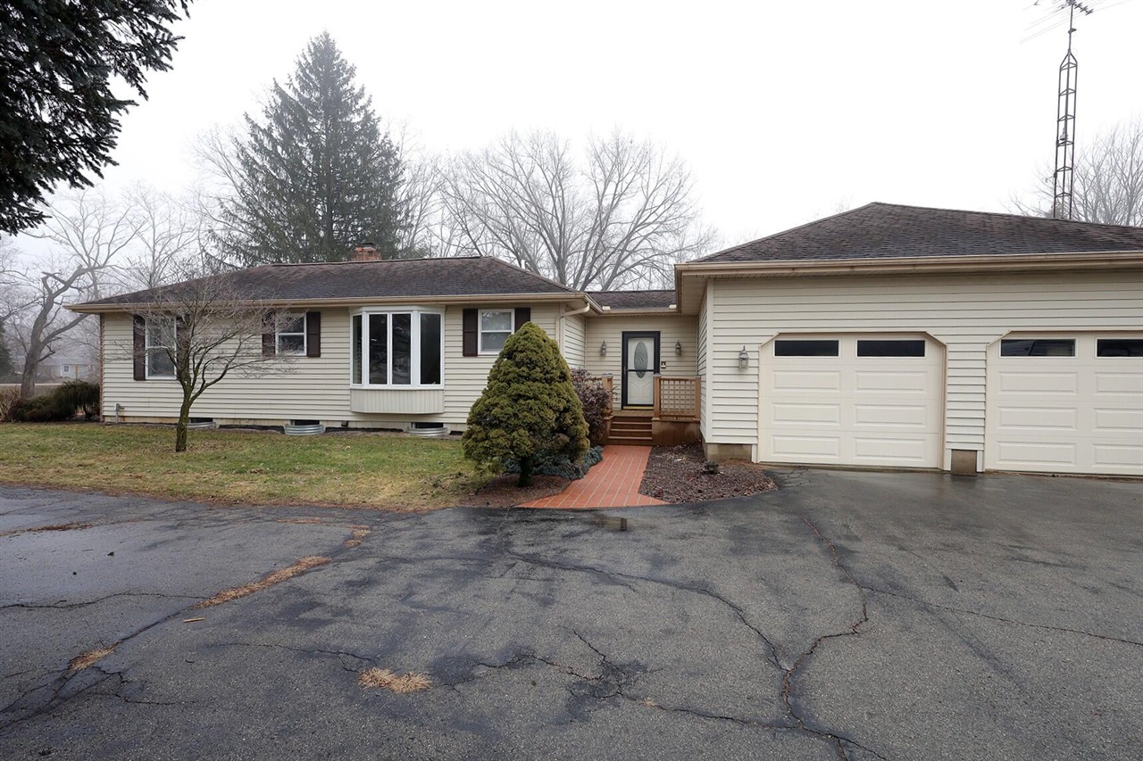 11180 Tecumseh - Clinton Highway, Clinton, MI, 49236