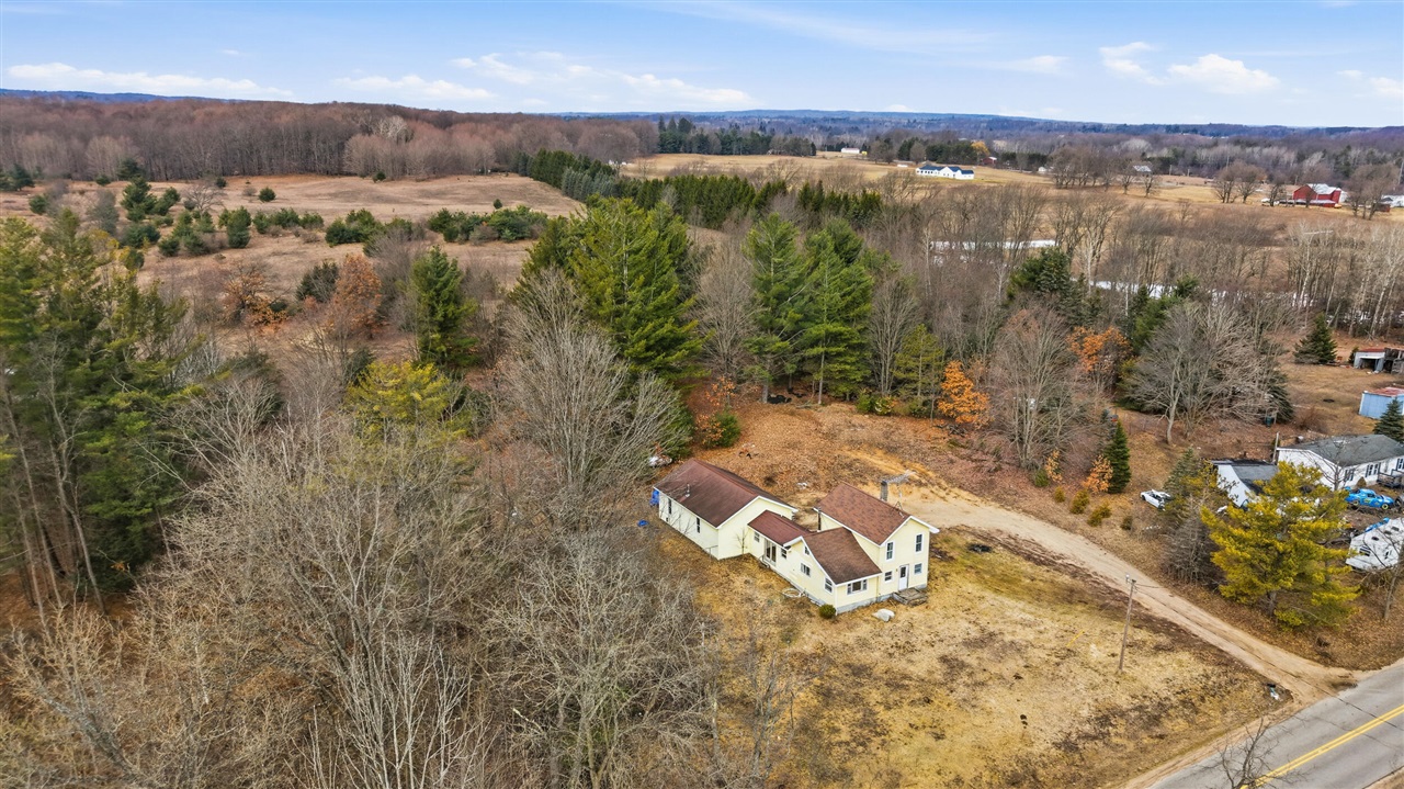 18671 230th Avenue, Big Rapids, MI, 49307-9714