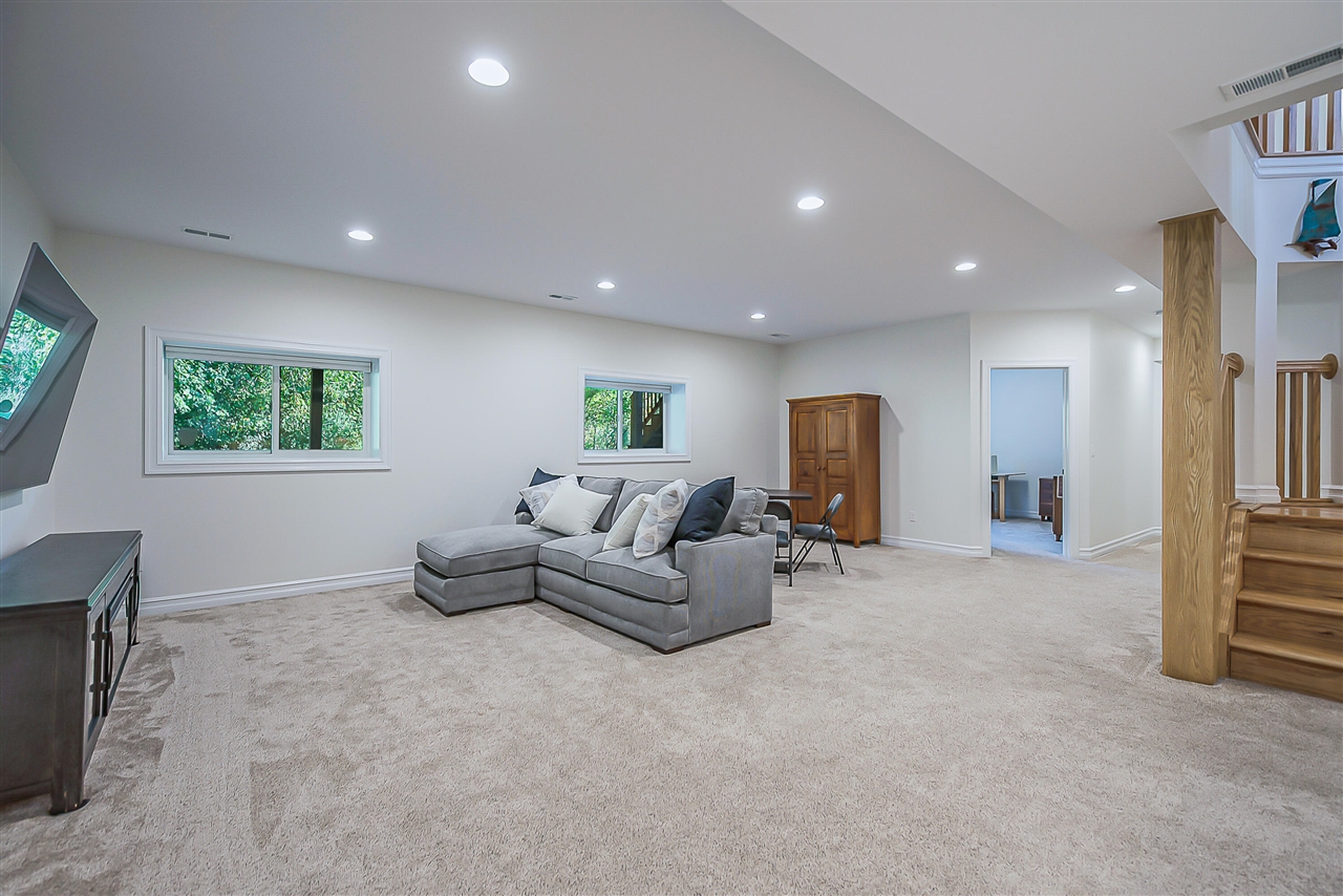 1411 Whispering Maples Drive, Ann Arbor, MI, 48108-0004