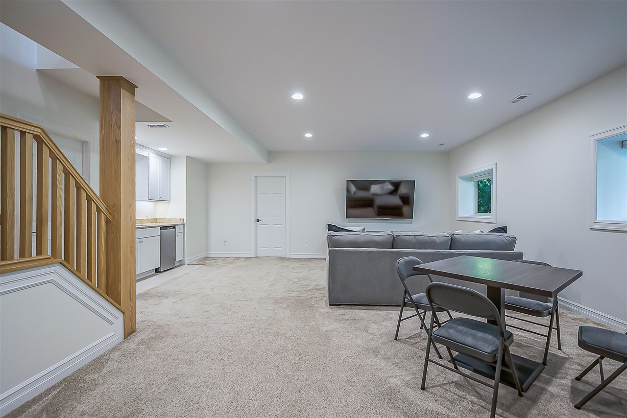 1411 Whispering Maples Drive, Ann Arbor, MI, 48108-0004