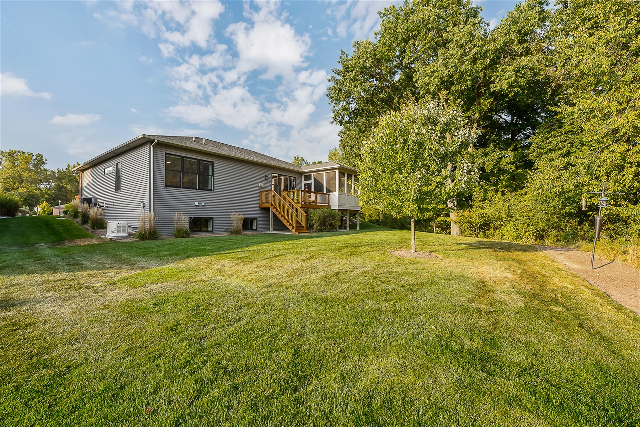 1411 Whispering Maples Drive, Ann Arbor, MI, 48108-0004