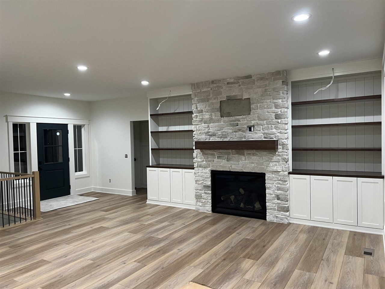 4716 Hidden Ridge Drive, Hudsonville, MI, 49426-9838