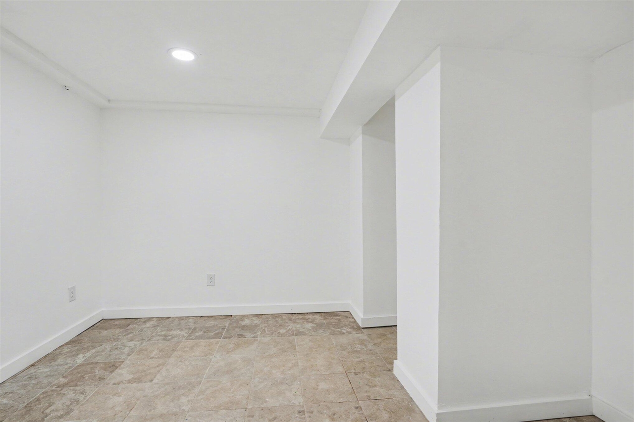 434 Bruce Avenue, Niles, MI, 49120-1119