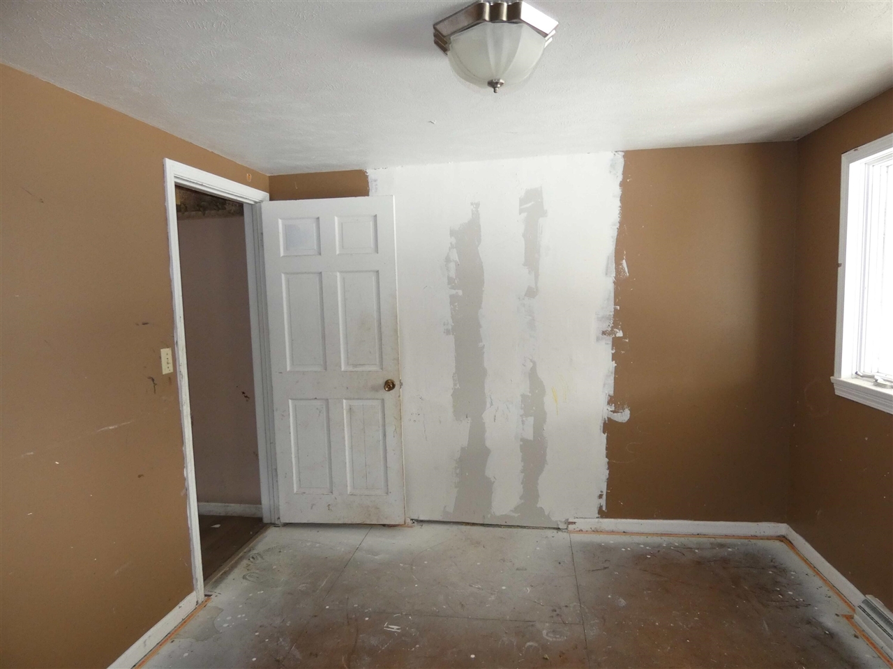 1968 Colfax Avenue, Benton Harbor, MI, 49022-6713