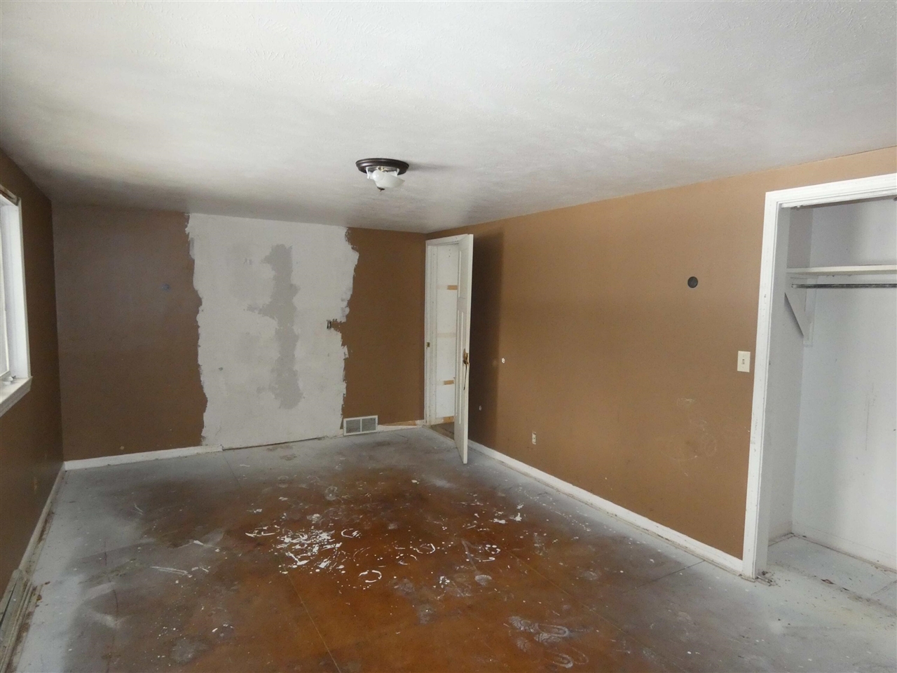 1968 Colfax Avenue, Benton Harbor, MI, 49022-6713