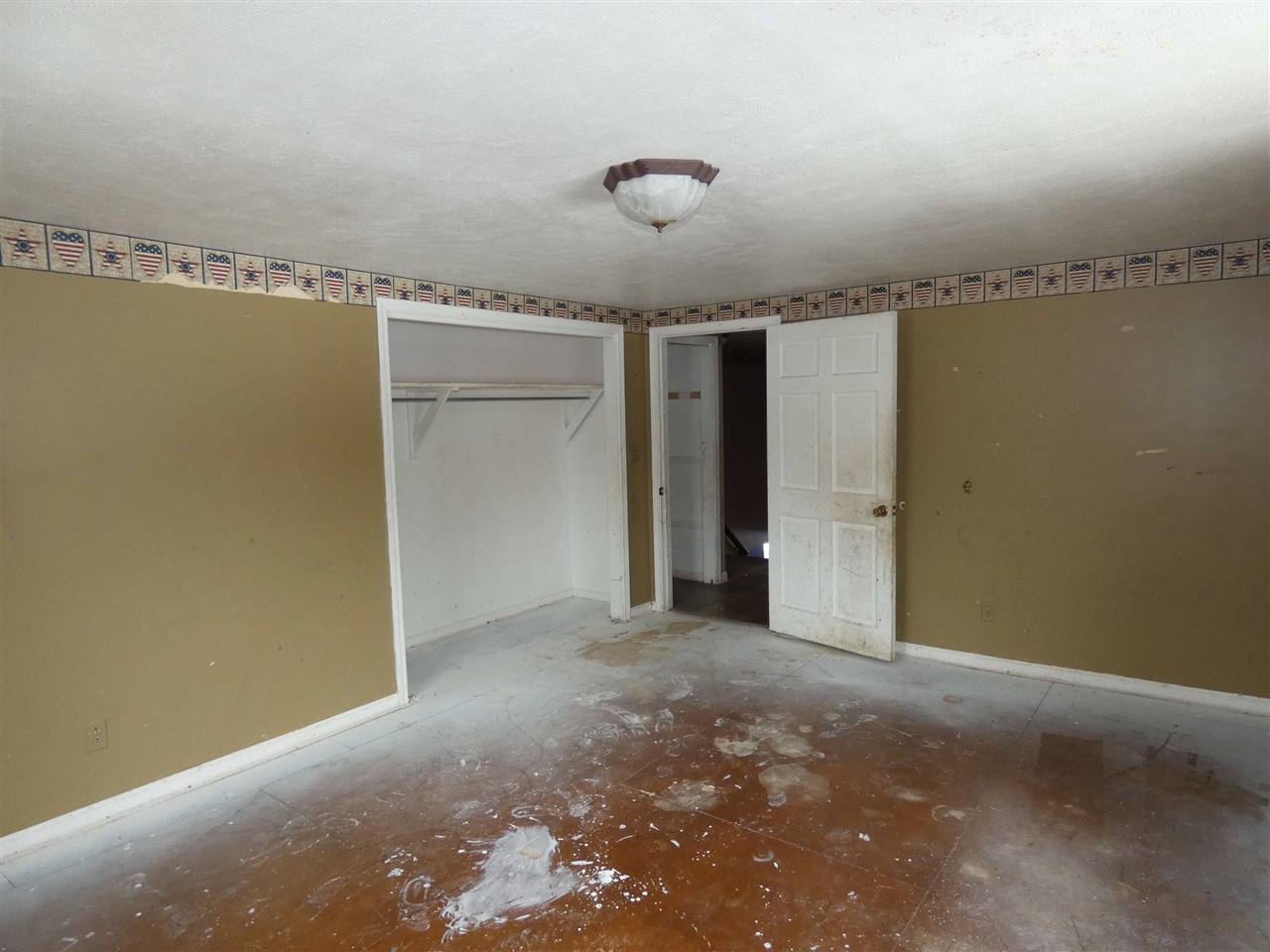 1968 Colfax Avenue, Benton Harbor, MI, 49022-6713