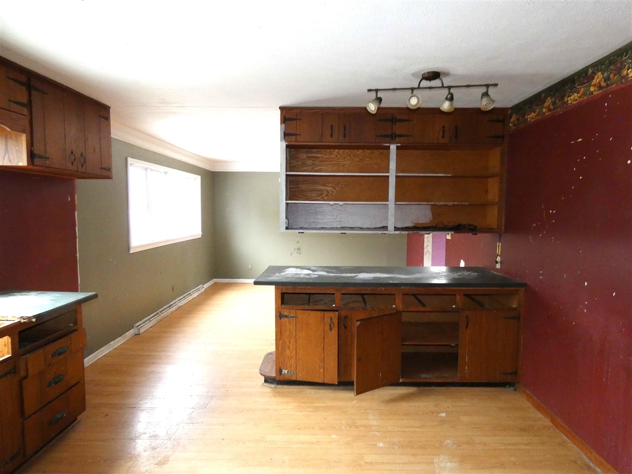 1968 Colfax Avenue, Benton Harbor, MI, 49022-6713