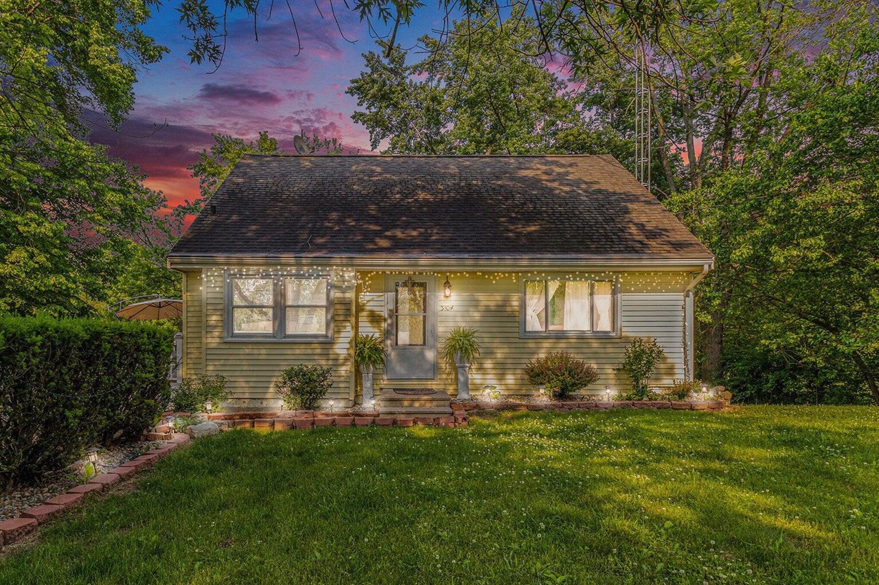 3104 Courtlandt Avenue, Kalamazoo, MI, 49004