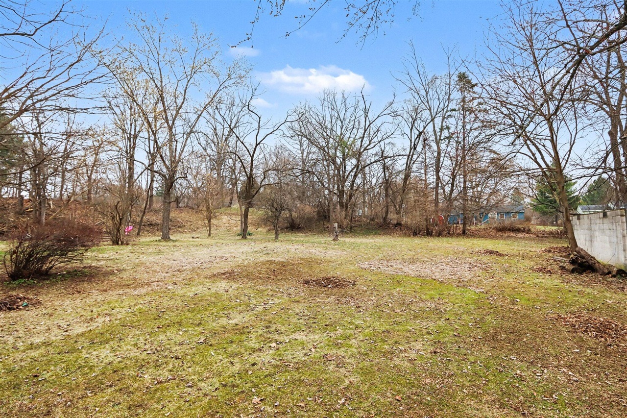 3104 Courtlandt Avenue, Kalamazoo, MI, 49004