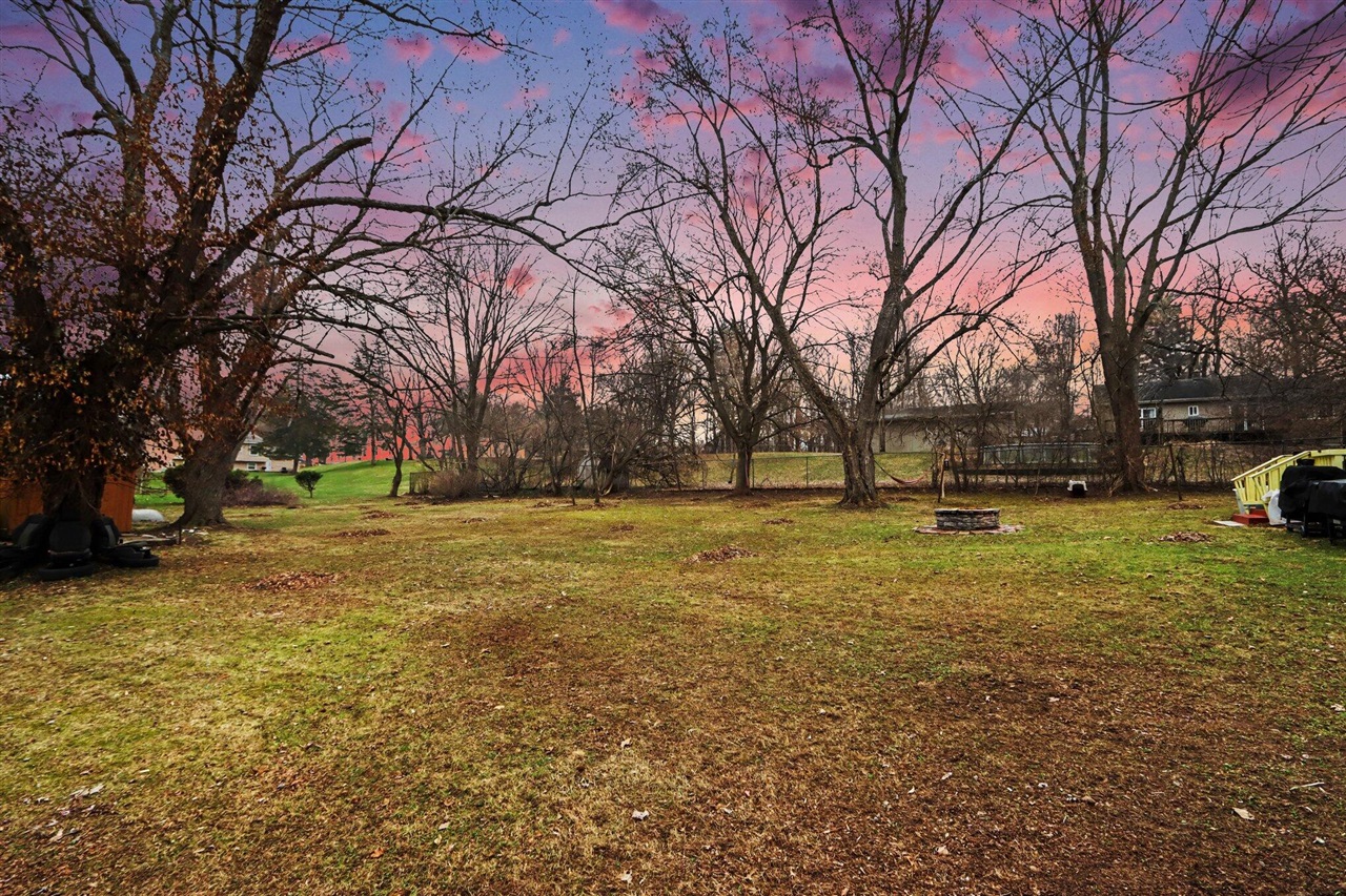 3104 Courtlandt Avenue, Kalamazoo, MI, 49004