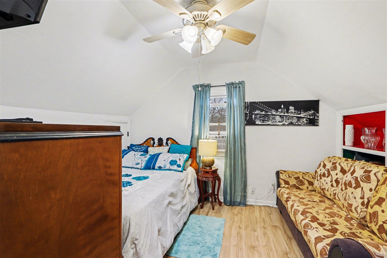 3104 Courtlandt Avenue, Kalamazoo, MI, 49004