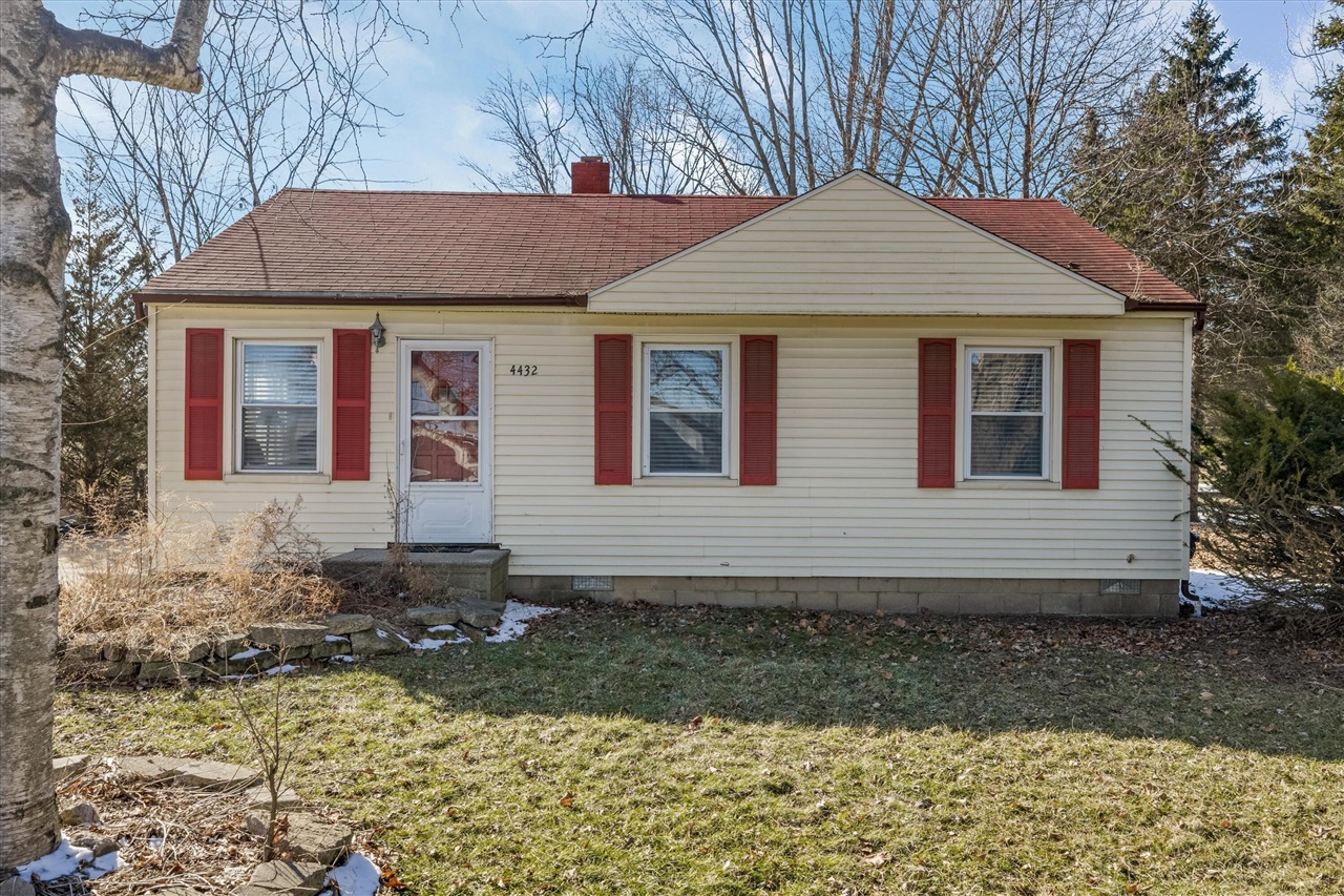 4432 Morrish Road, Swartz Creek, MI, 48473-1323