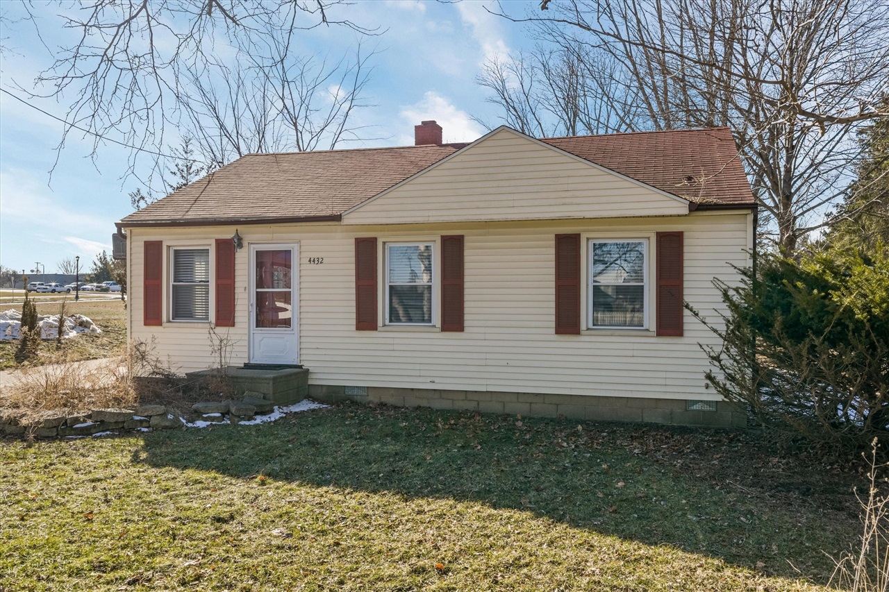 4432 Morrish Road, Swartz Creek, MI, 48473-1323