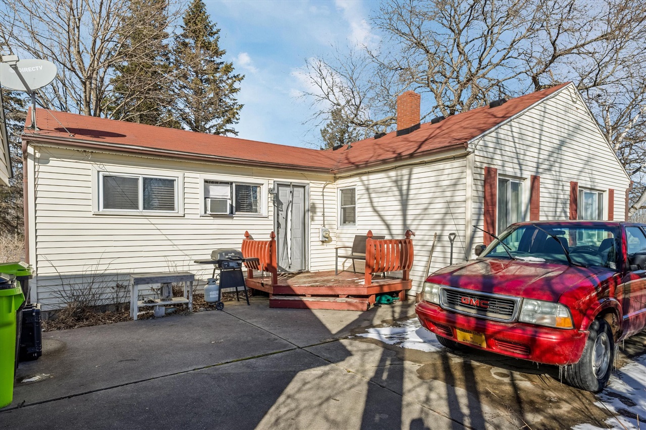 4432 Morrish Road, Swartz Creek, MI, 48473-1323