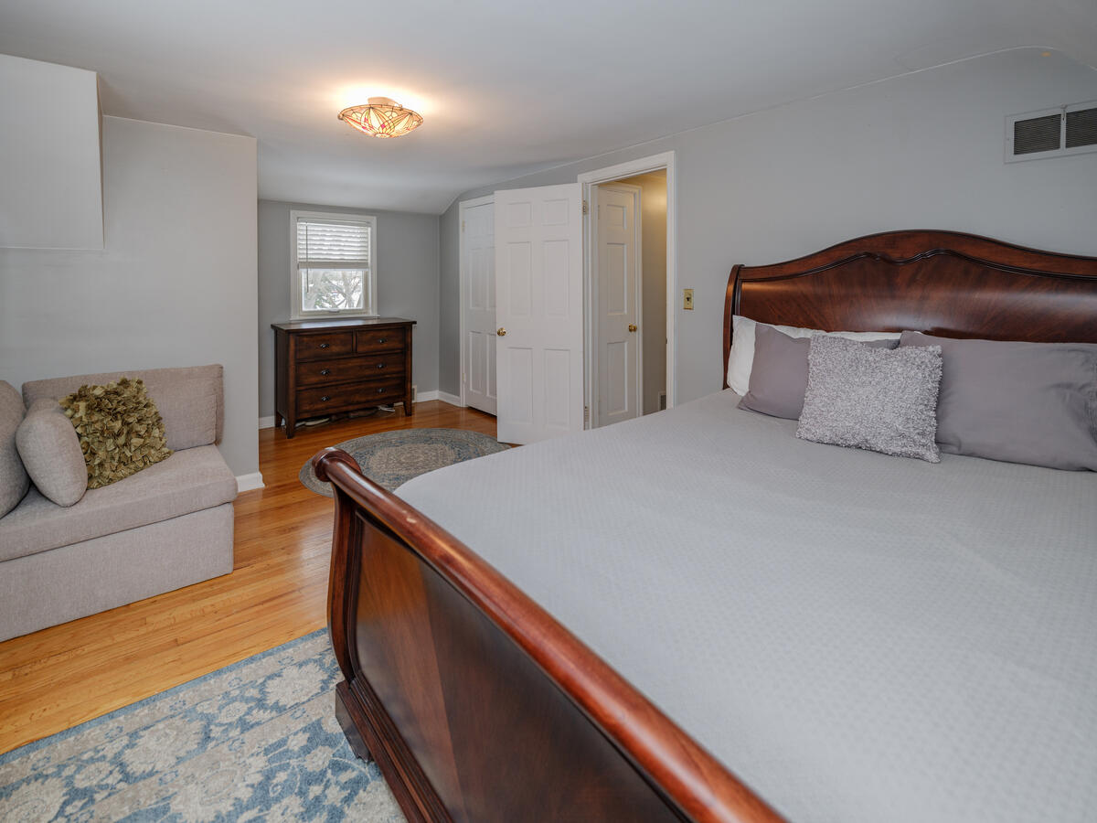 3419 Old Colony Road, Kalamazoo, MI, 49008-2911