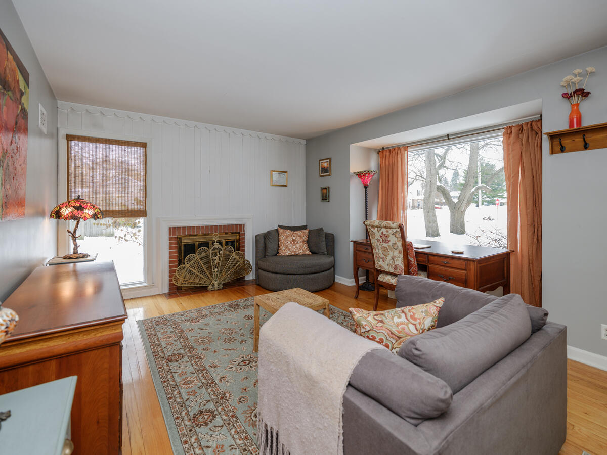 3419 Old Colony Road, Kalamazoo, MI, 49008-2911