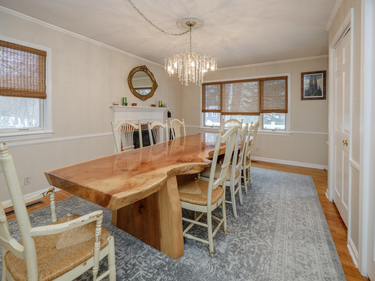 3419 Old Colony Road, Kalamazoo, MI, 49008-2911