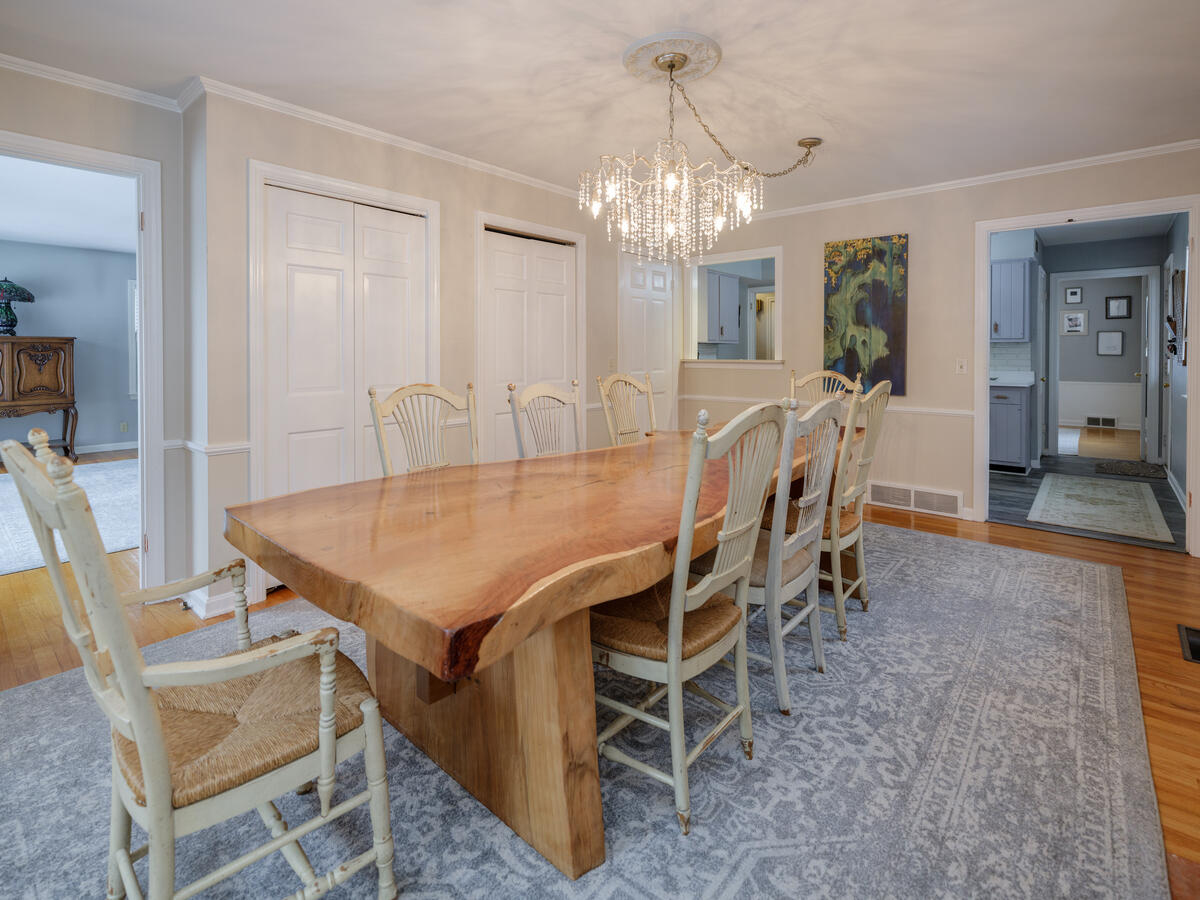 3419 Old Colony Road, Kalamazoo, MI, 49008-2911