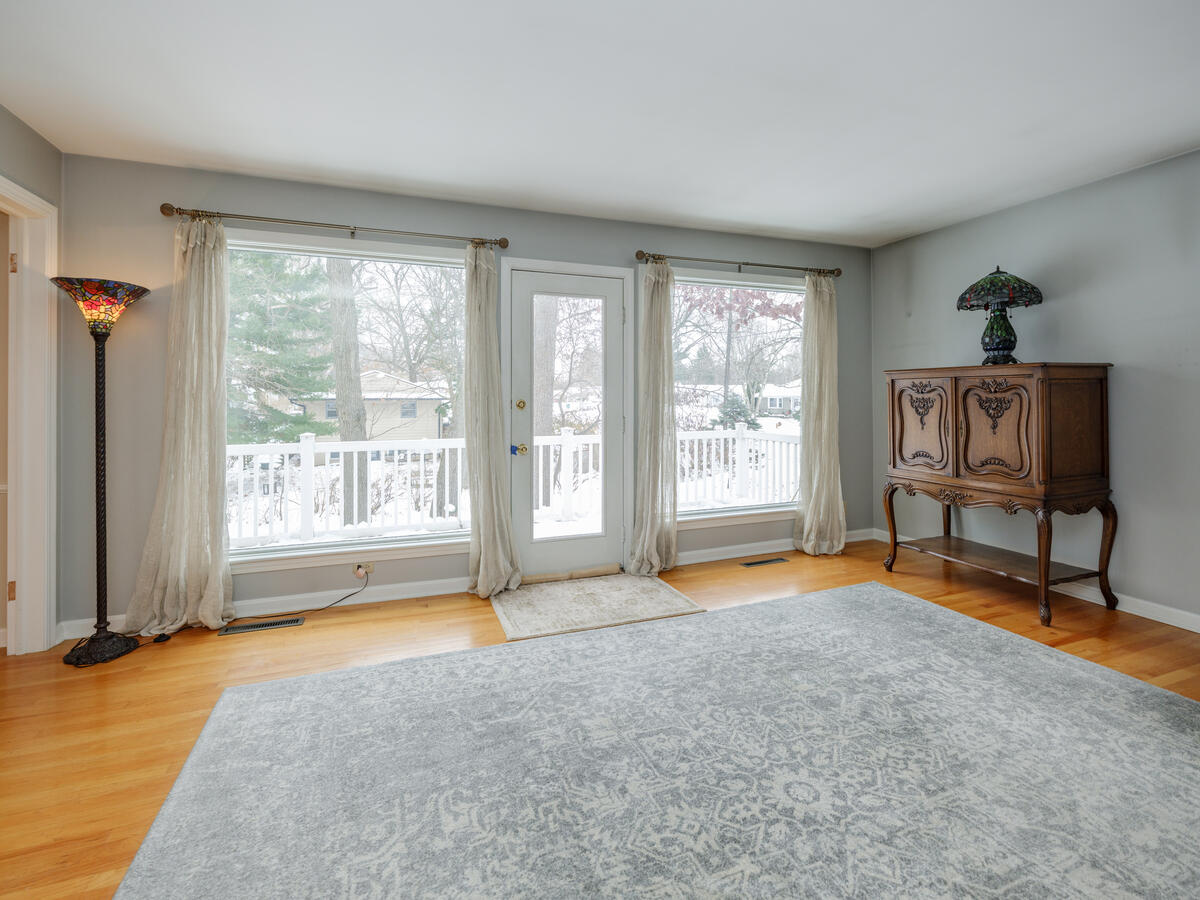 3419 Old Colony Road, Kalamazoo, MI, 49008-2911