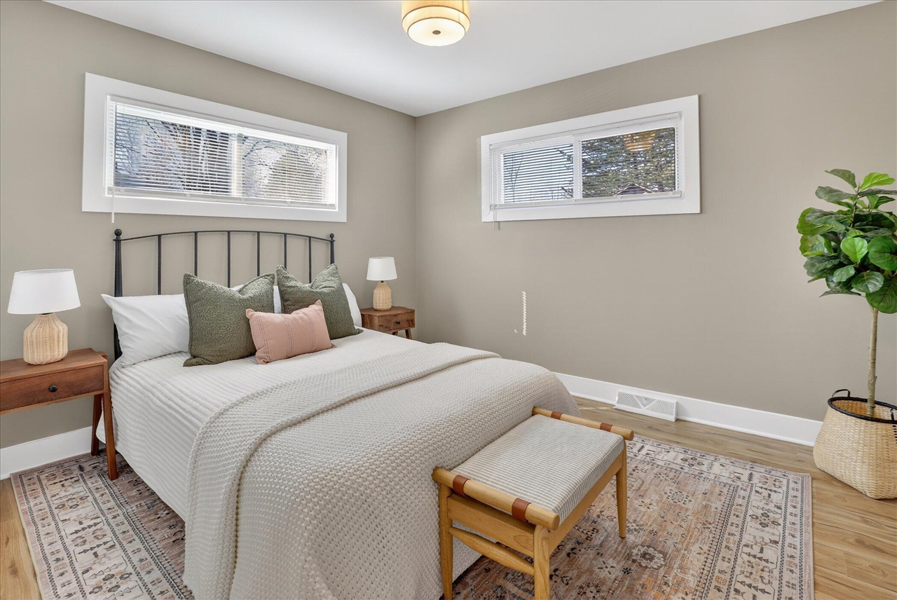 22002 Fenster Street, Belleville, MI, 48111-8957