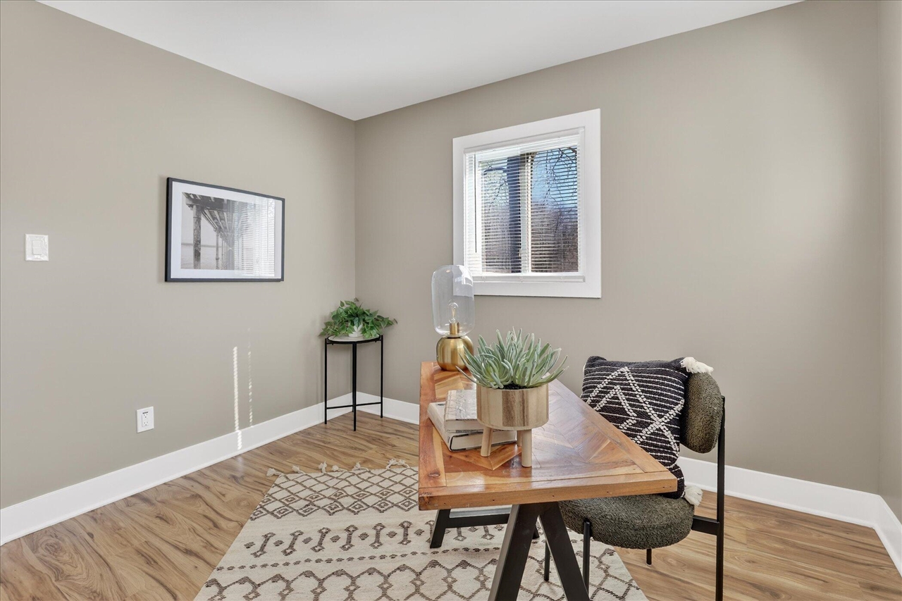 22002 Fenster Street, Belleville, MI, 48111-8957