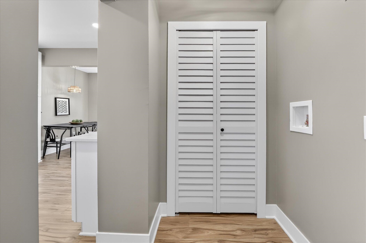 22002 Fenster Street, Belleville, MI, 48111-8957