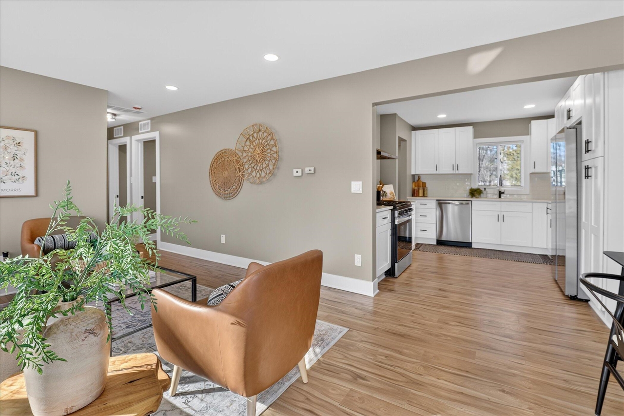 22002 Fenster Street, Belleville, MI, 48111-8957