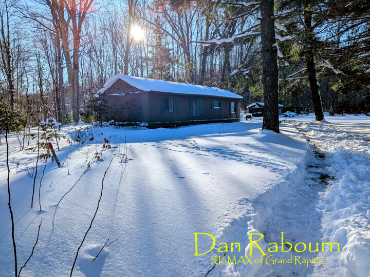 Homes for sale in Luther, MI | 5263 E 8 Mile Rd, Luther, MI 49656 | MLS# 70518563