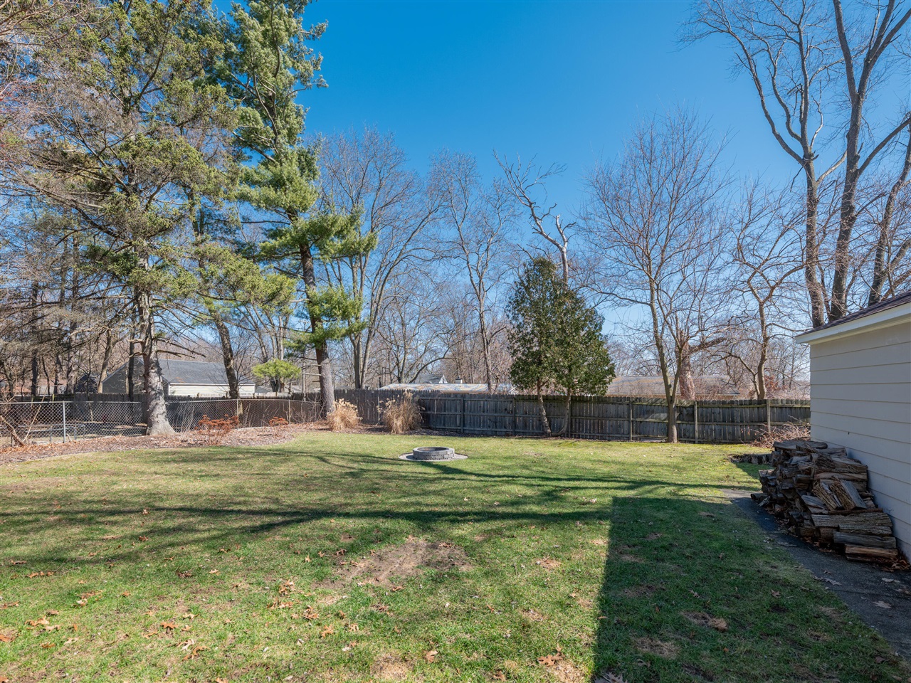 8123 Edmonds Street, Portage, MI, 49024-5405