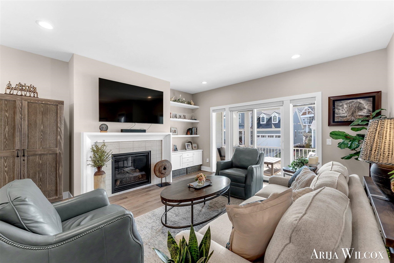 643 Greenslate Drive, Ada, MI, 49301