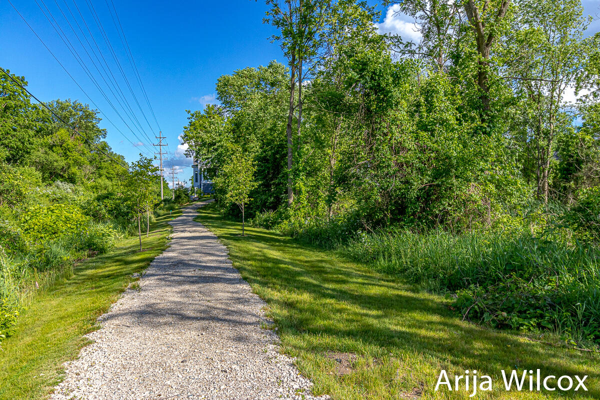 643 Greenslate Drive, Ada, MI, 49301