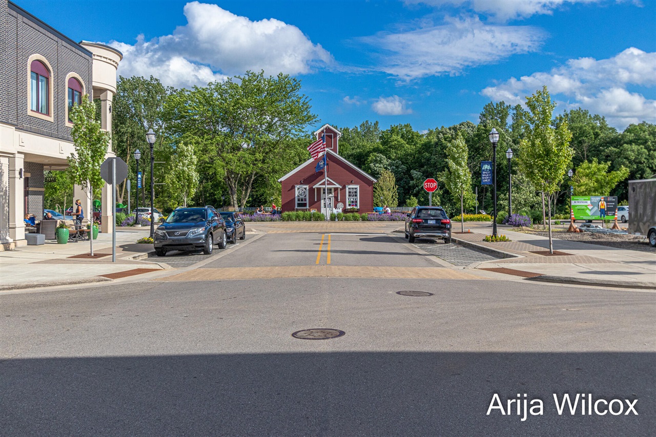 643 Greenslate Drive, Ada, MI, 49301