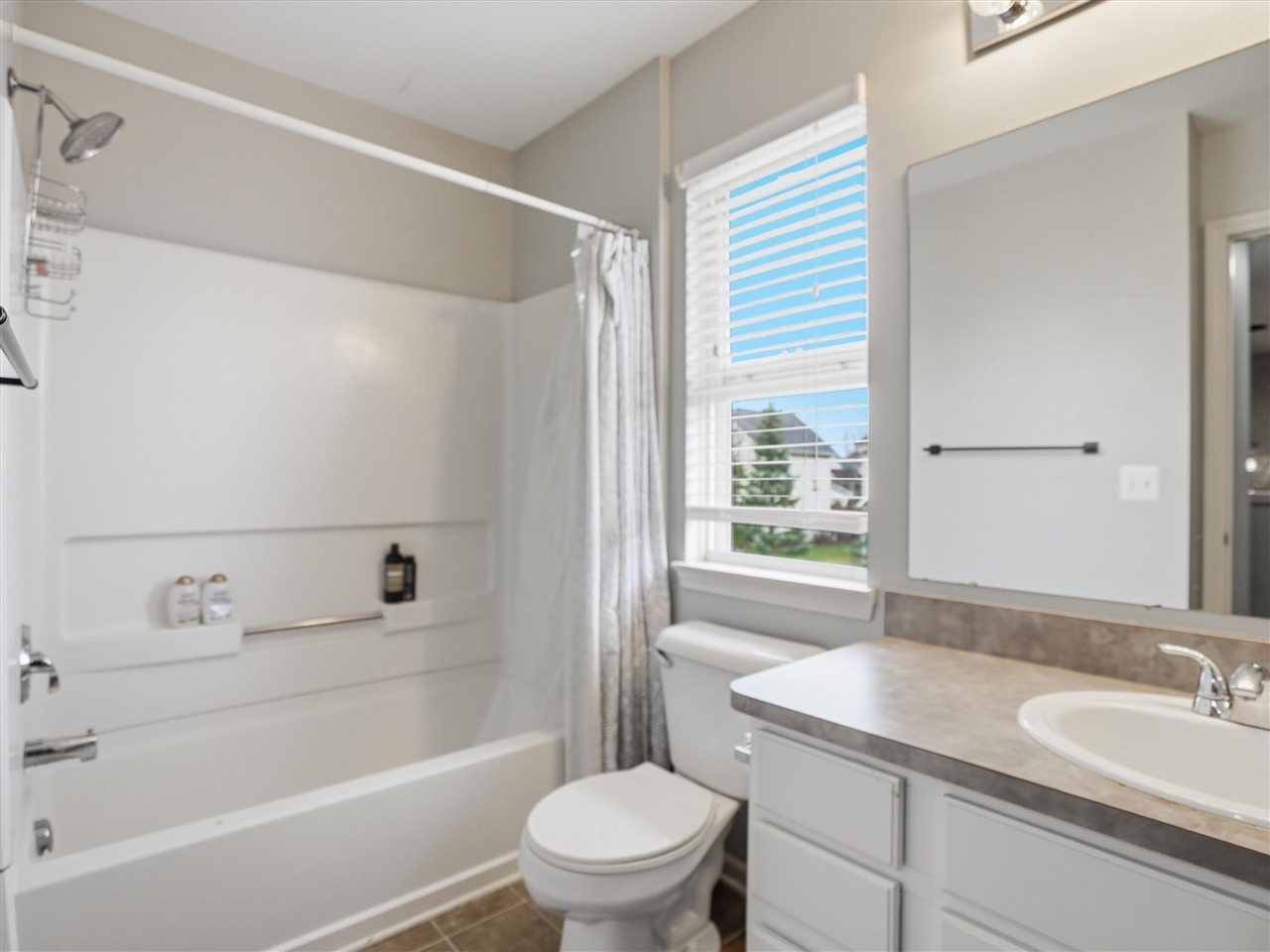 1870 Savannah Lane, Ypsilanti, MI, 48198-3676